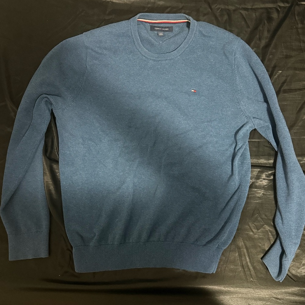 Tommy Hilfiger crewneck sweater large
